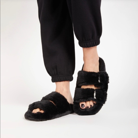 Steve Madden Shoes - New in Box Steve Madden Around Faux Fur Slipper Black Size 7.